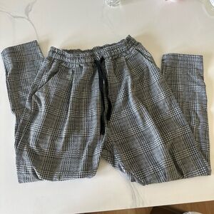 Gray Houndstooth Plaid Jogger Pants - Elastic Waist